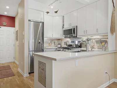 123-3440 W Broadway - 4