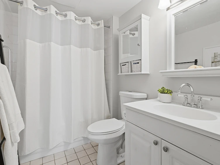 123-3440 W Broadway, Vancouver, BC, V6R 4R2 - 27