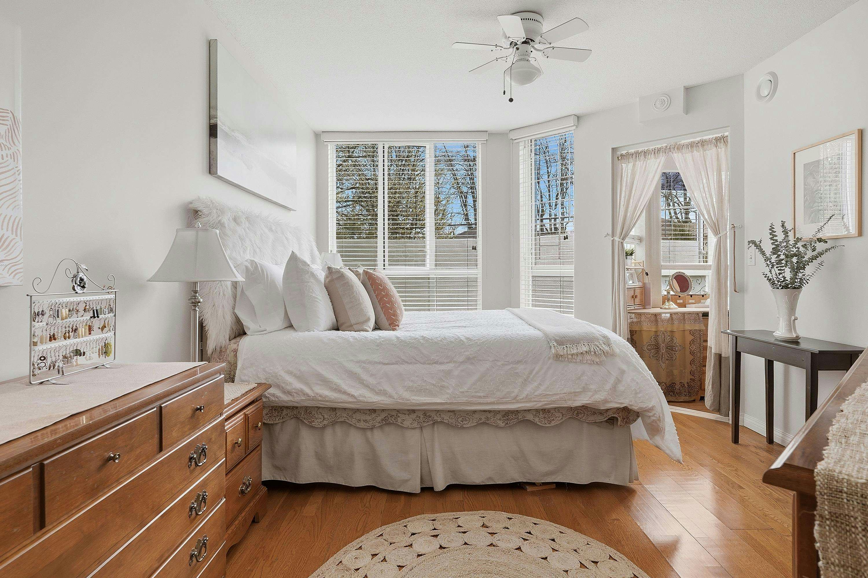 123-3440 W Broadway, Vancouver, BC, V6R 4R2 - 23
