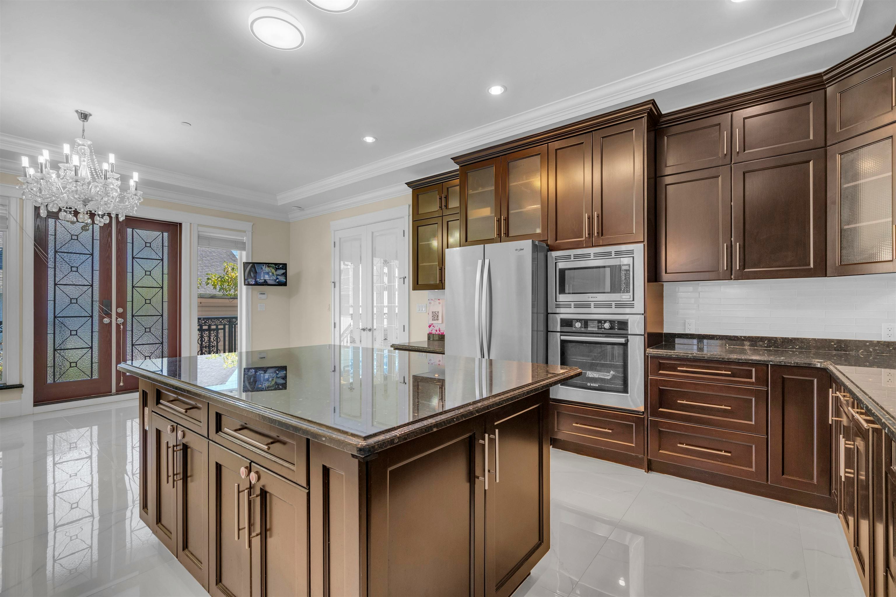 6830 Vivian Street, Vancouver, BC, V5S 2T6 - 14