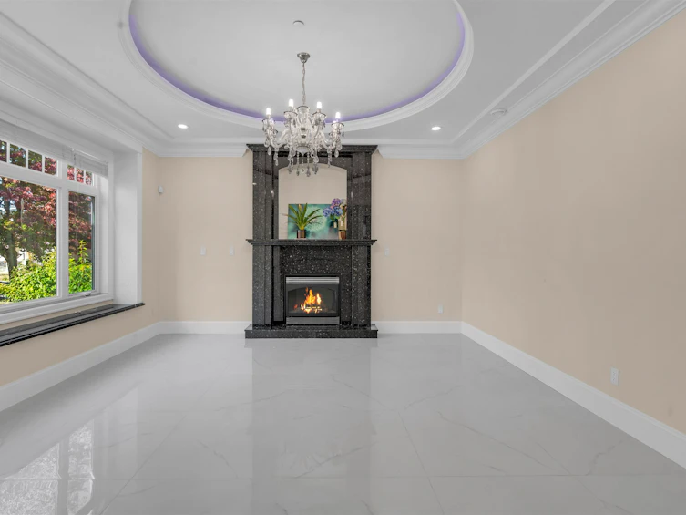 6830 Vivian Street, Vancouver, BC, V5S 2T6 - 4