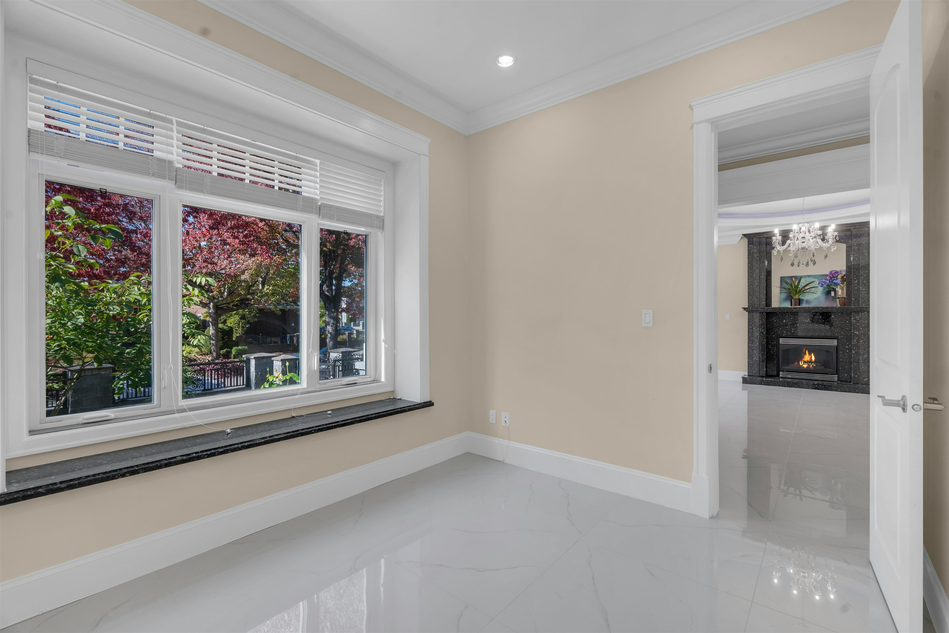 6830 Vivian Street, Vancouver, BC, V5S 2T6 - 5