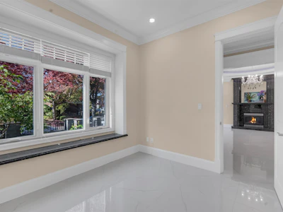 6830 Vivian Street - 5