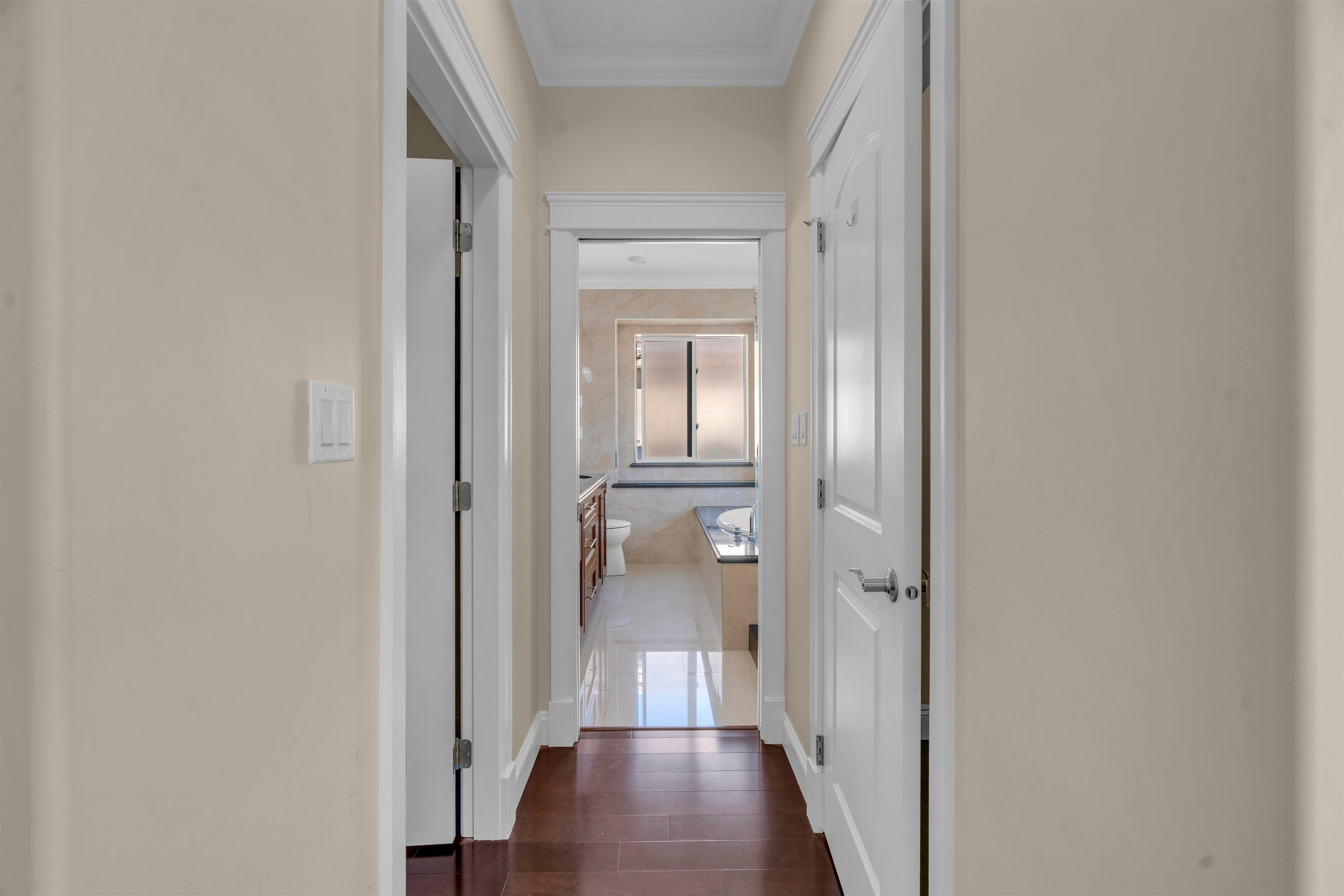 6830 Vivian Street, Vancouver, BC, V5S 2T6 - 21