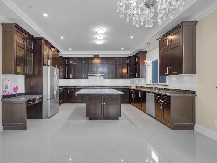 6830 Vivian Street, Vancouver, BC, V5S 2T6 - 12