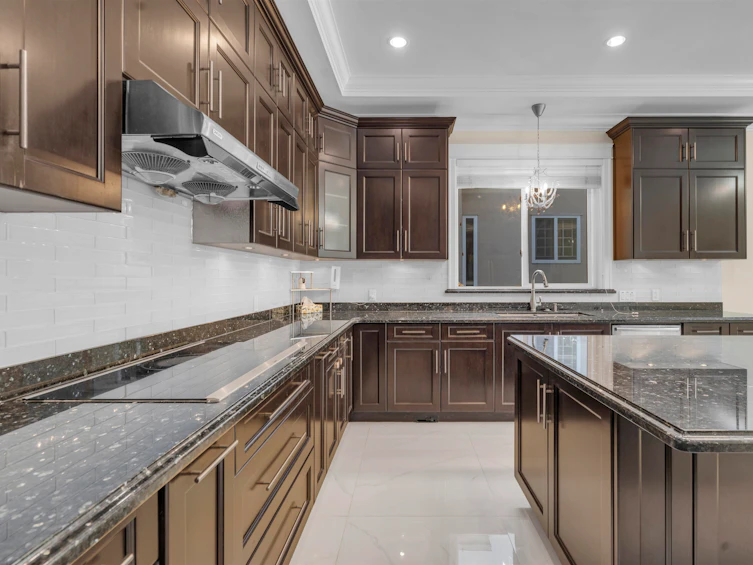 6830 Vivian Street, Vancouver, BC, V5S 2T6 - 13