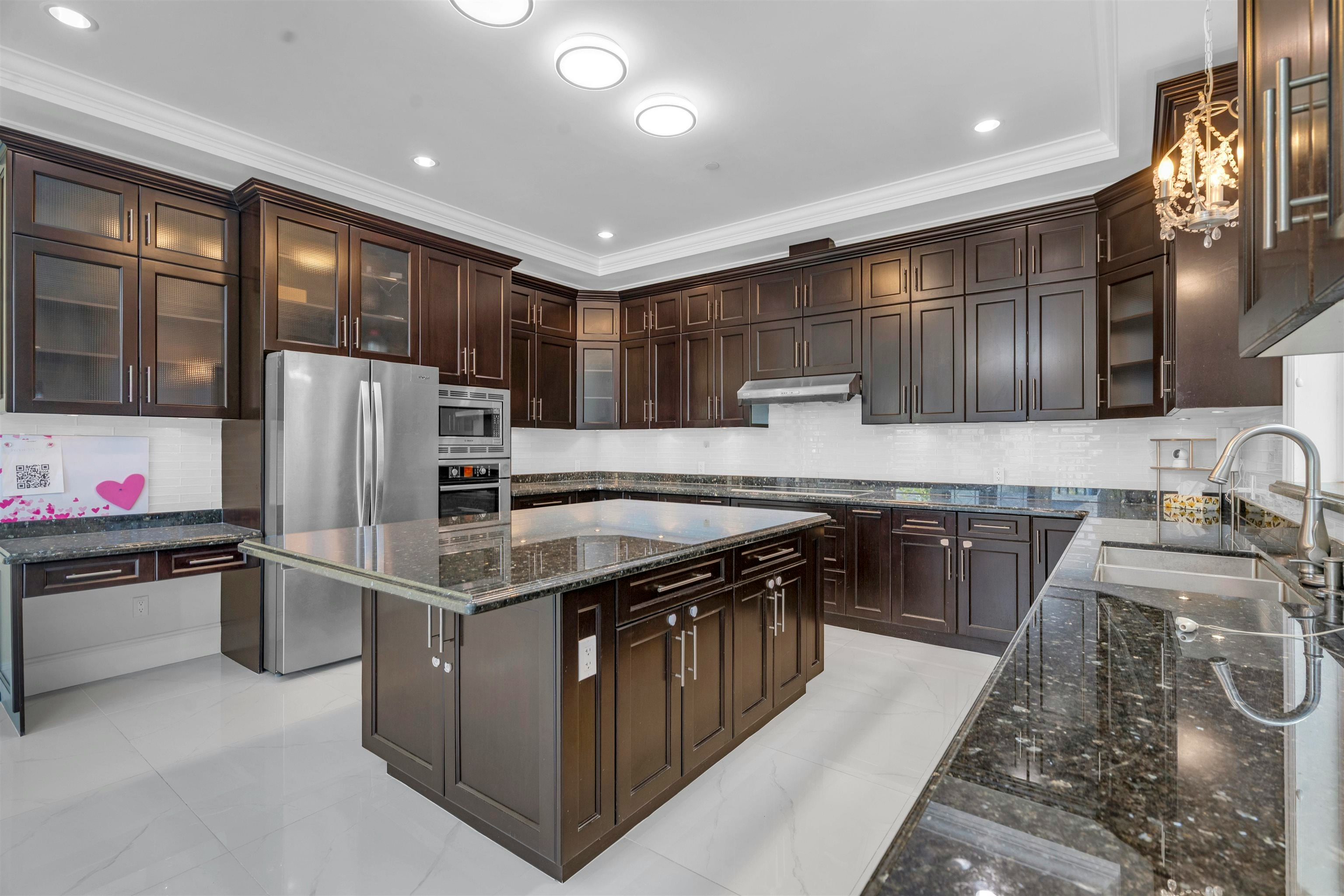 6830 Vivian Street, Vancouver, BC, V5S 2T6 - 15