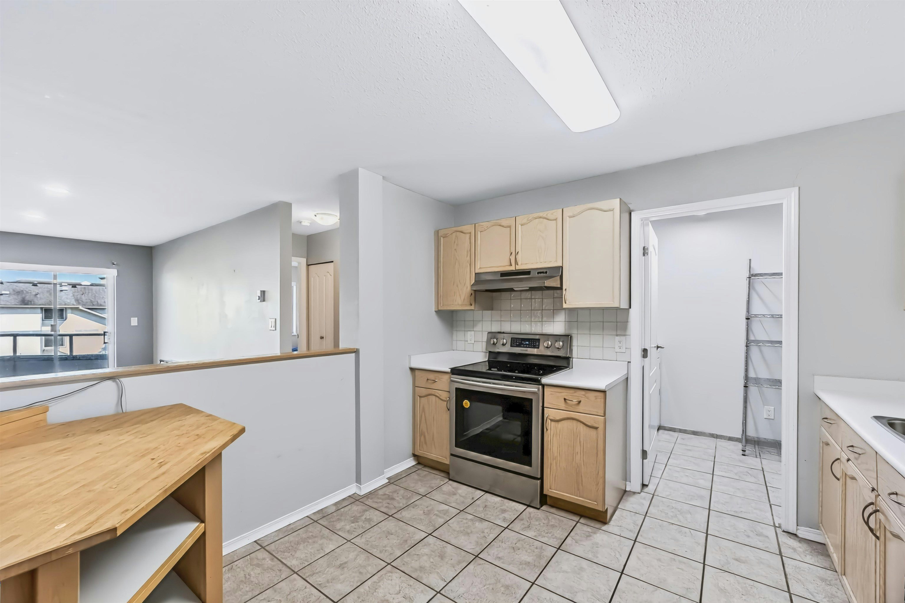 221-33175 Old Yale Road, Abbotsford, BC, V2S 2J4 - 10