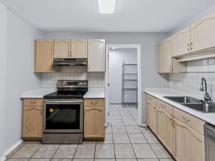 221-33175 Old Yale Road, Abbotsford, BC, V2S 2J4 - 12