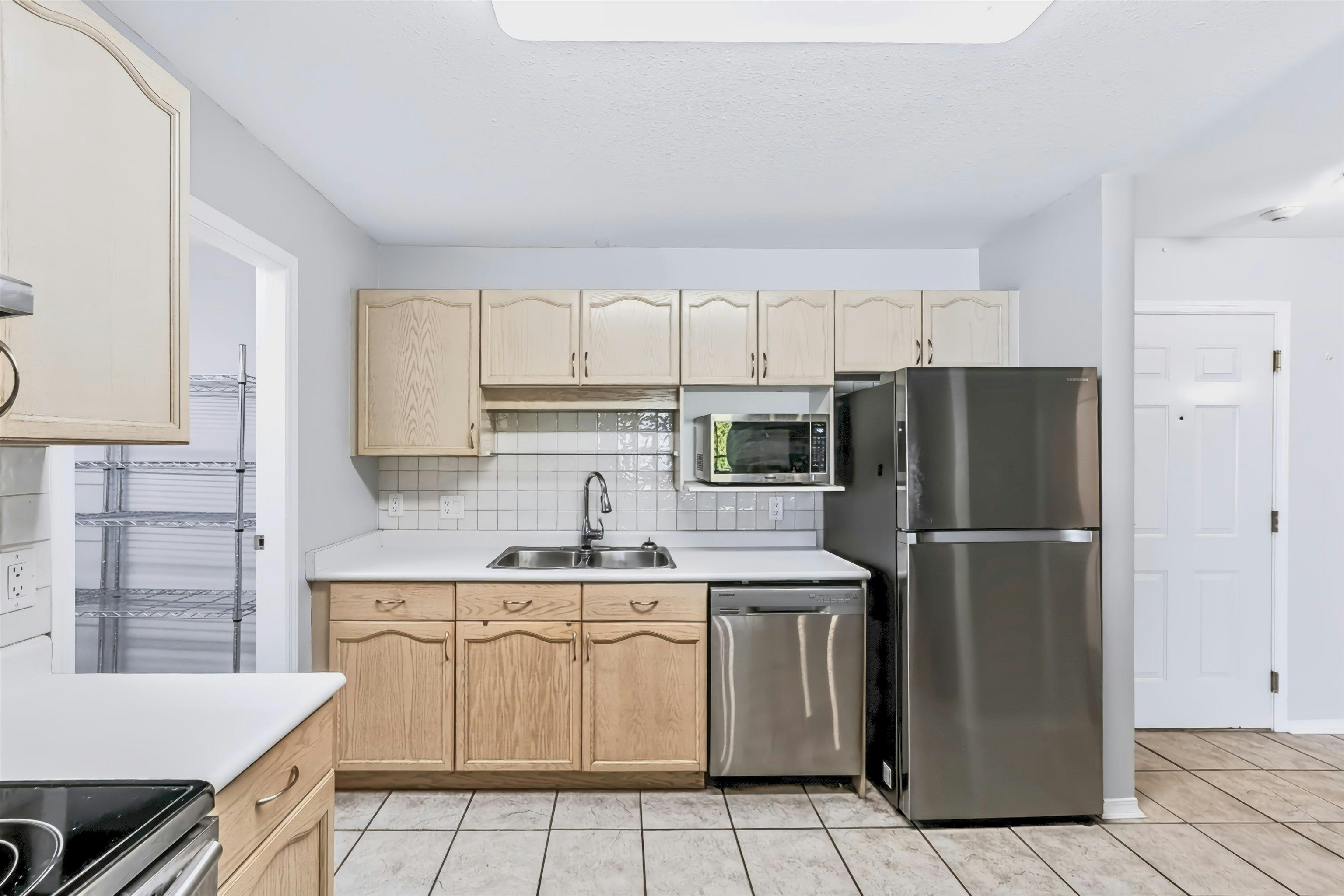 221-33175 Old Yale Road, Abbotsford, BC, V2S 2J4 - 9