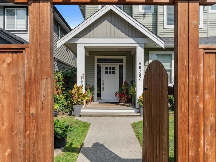 46181 Second Avenue, Chilliwack, BC, V2P 1S8 - 2