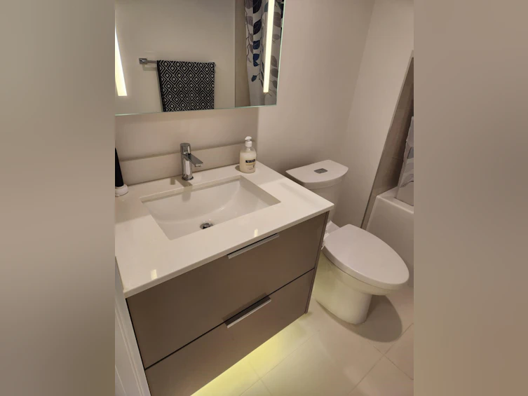 1002-1401 Hunter Street, North Vancouver, BC, V7J 0E2 - 11