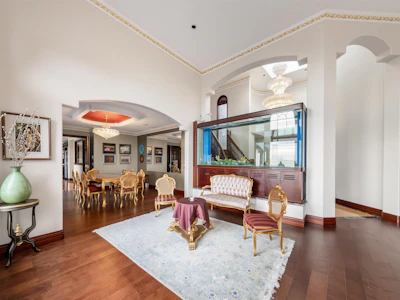 690 Fairmile Road - 3