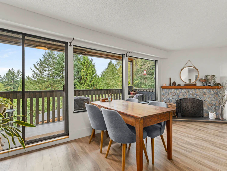 1185 Lillooet Road, North Vancouver, BC, V7J 3H7 - 9