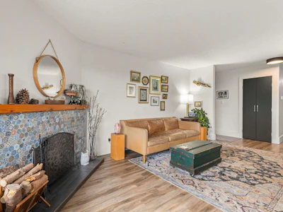1185 Lillooet Road - 4