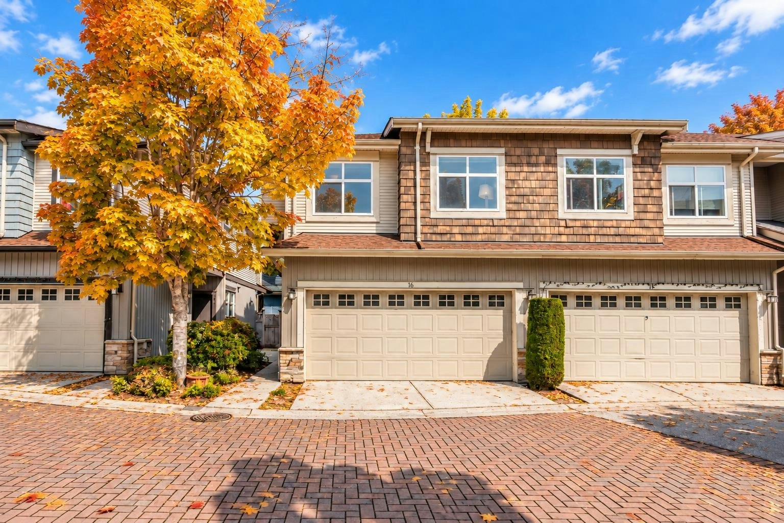 16-8600 No. 3 Road, Richmond, BC, V6Y 2E8