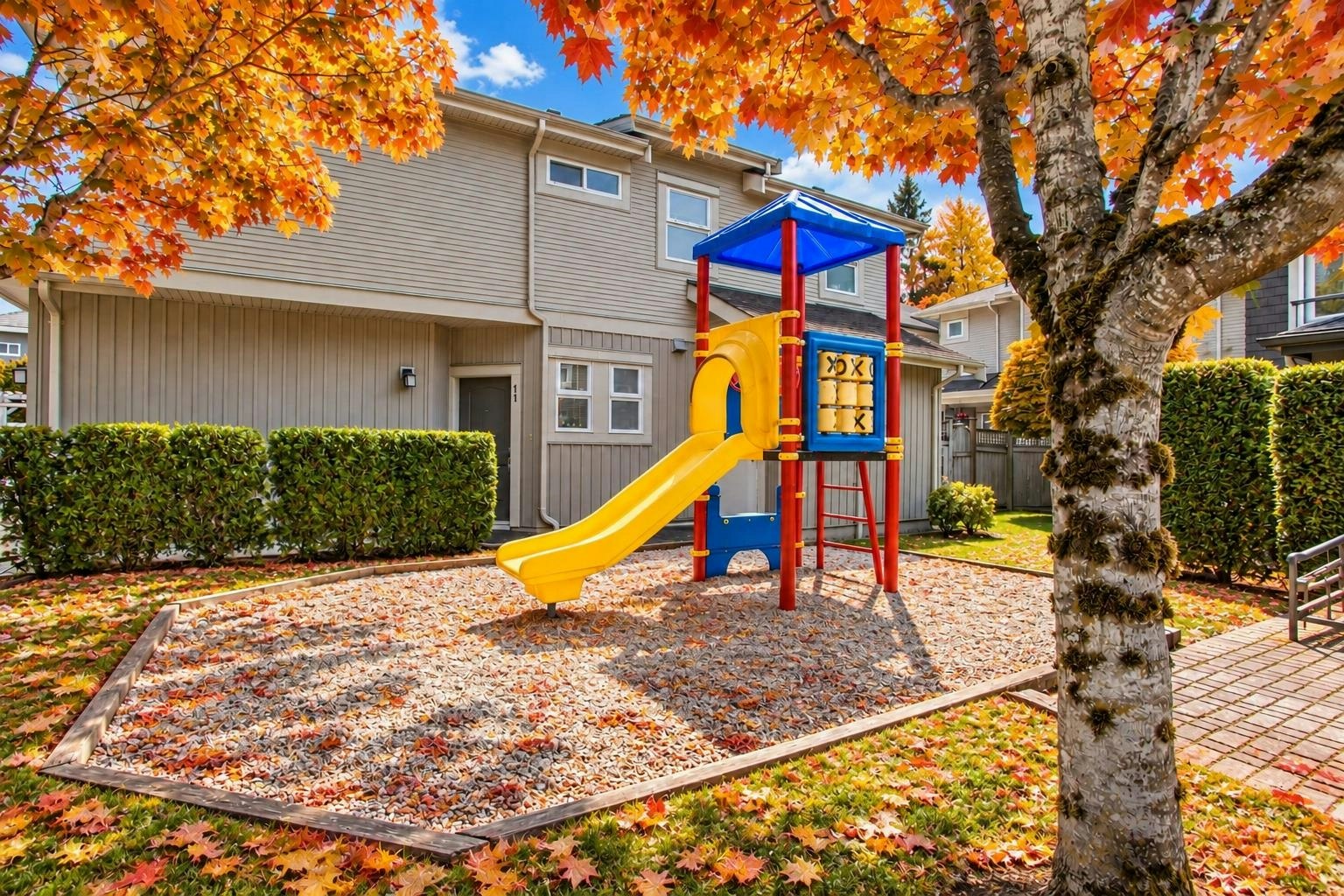 16-8600 No. 3 Road, Richmond, BC, V6Y 2E8 - 25