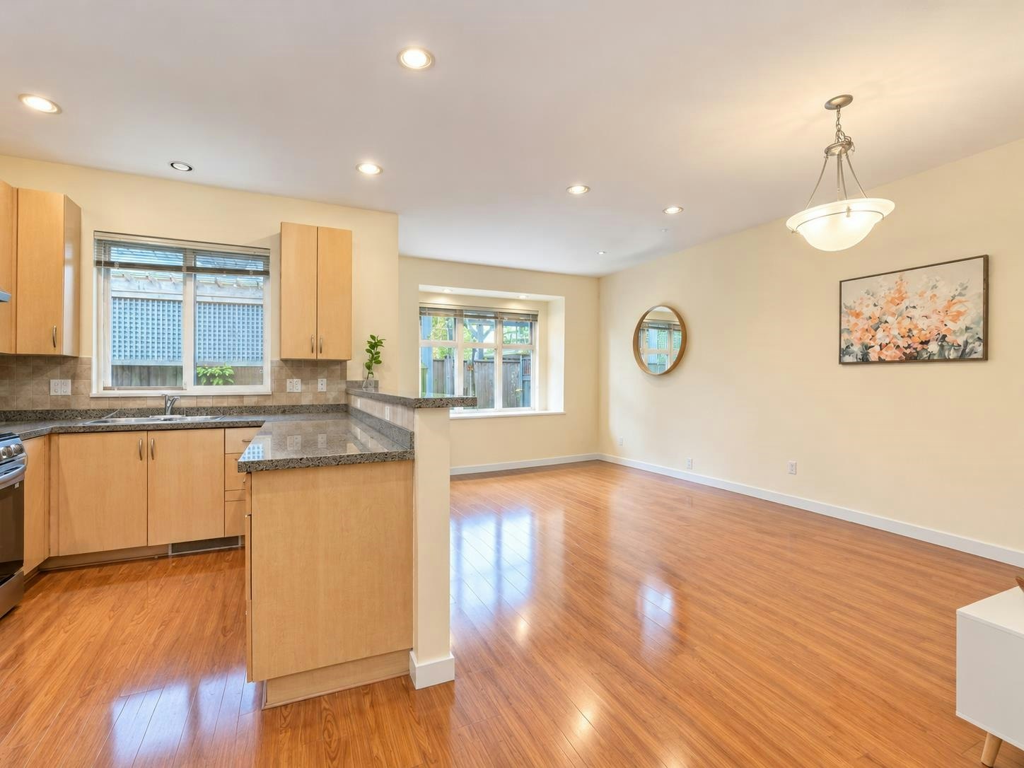 16-8600 No. 3 Road, Richmond, BC, V6Y 2E8 - 6