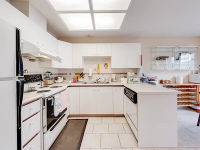 24-8120 General Currie Road - 4