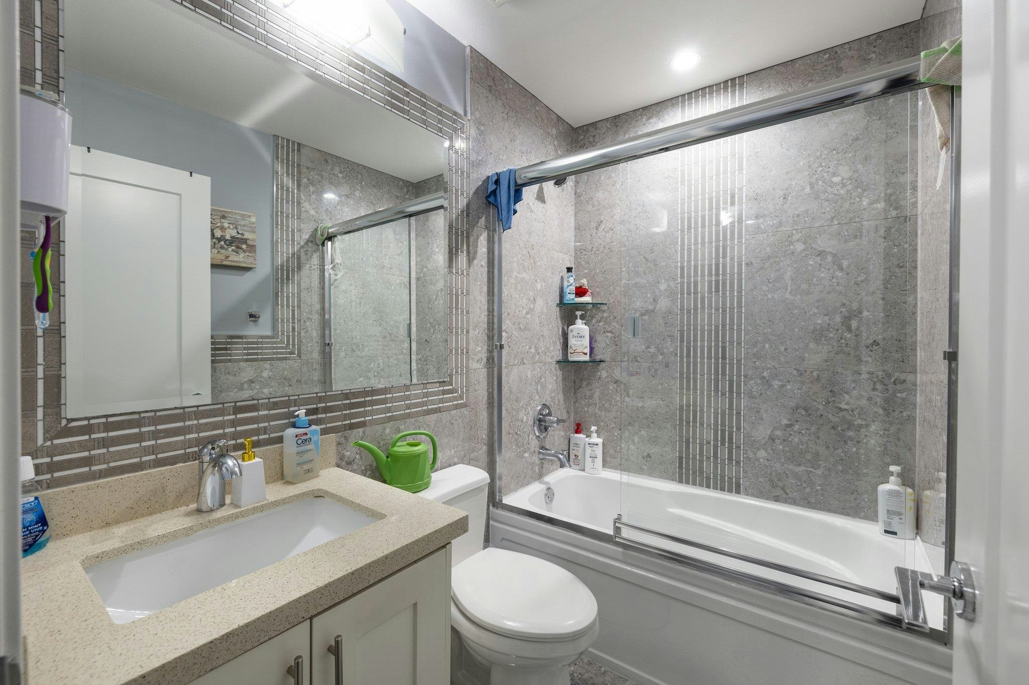 17-6971 122 Street, Surrey, BC, V3W 1B6 - 24