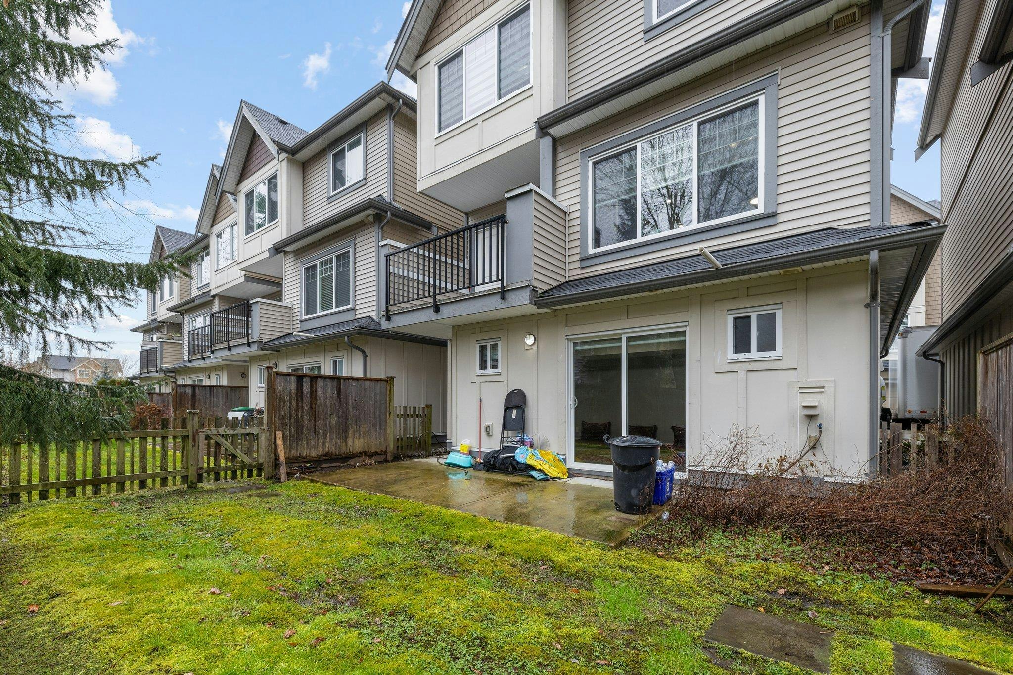 17-6971 122 Street, Surrey, BC, V3W 1B6 - 17