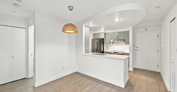 2301-1009 Expo Boulevard, Vancouver, BC, V6Z 2V9 - 5