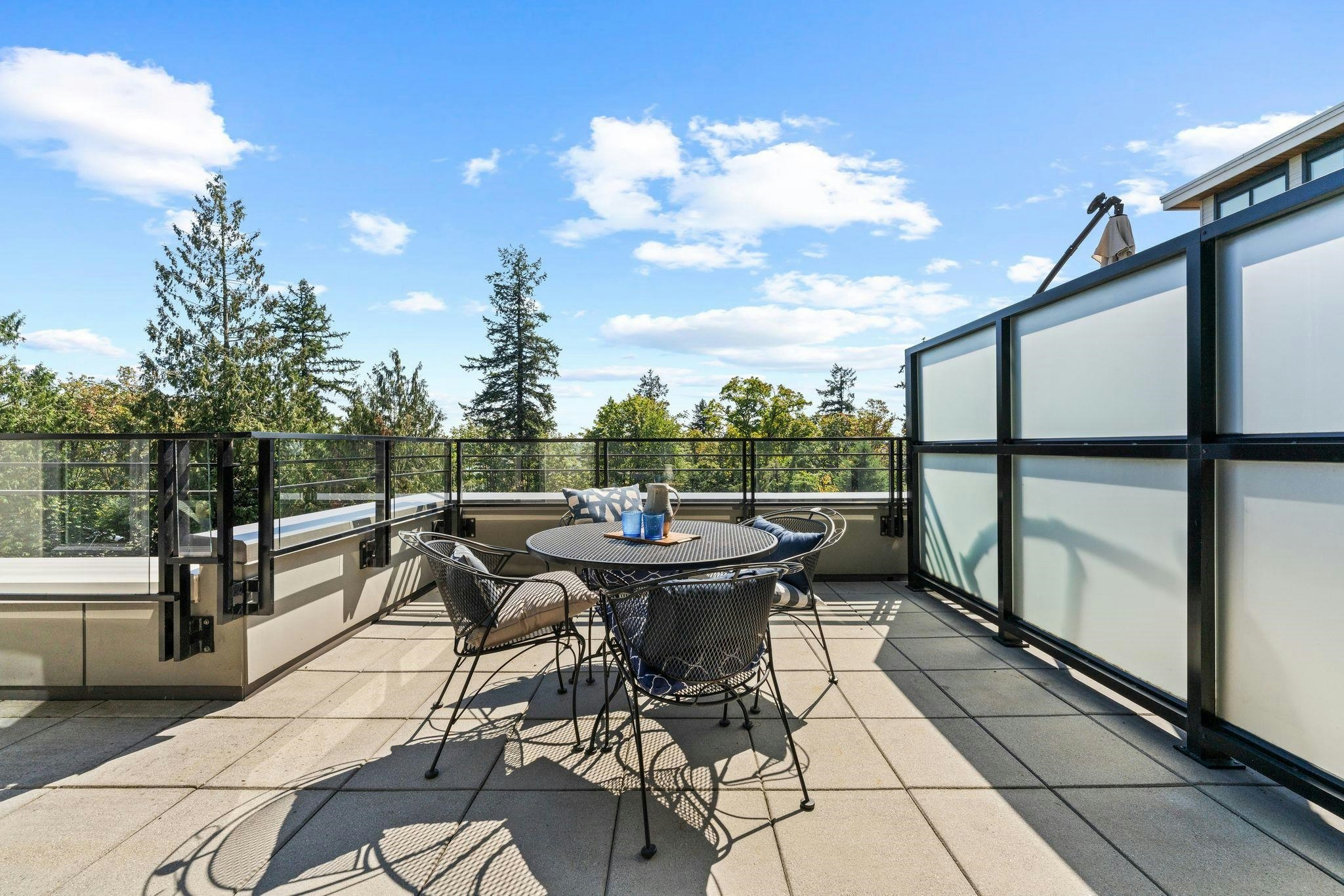 208-707 E 3 Street, North Vancouver, BC, V7L 1G8 - 16
