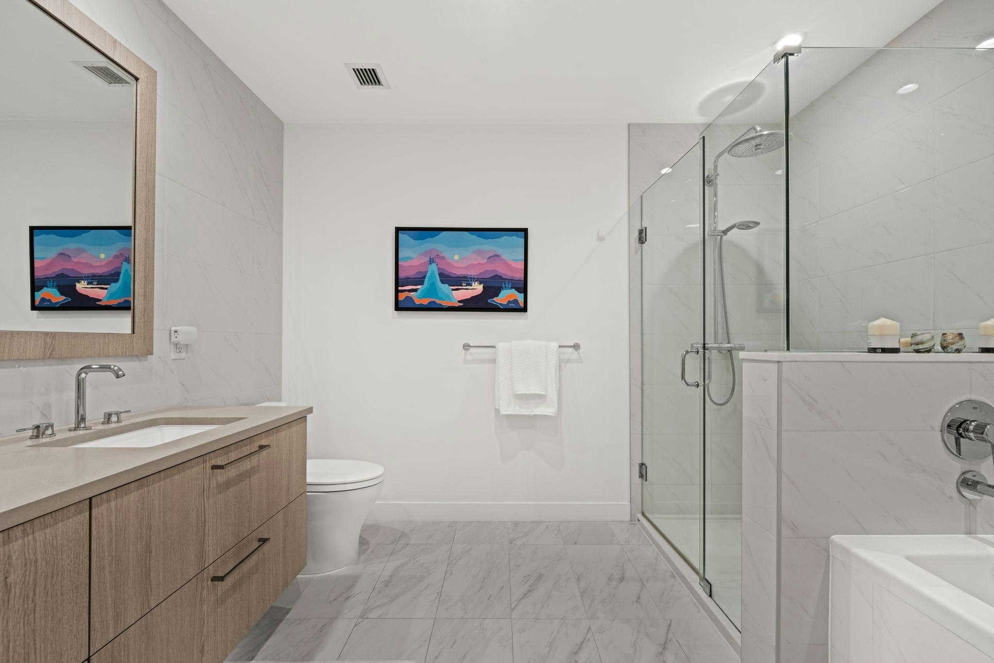 208-707 E 3 Street, North Vancouver, BC, V7L 1G8 - 23