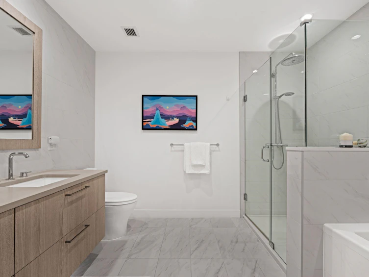 208-707 E 3 Street, North Vancouver, BC, V7L 1G8 - 23