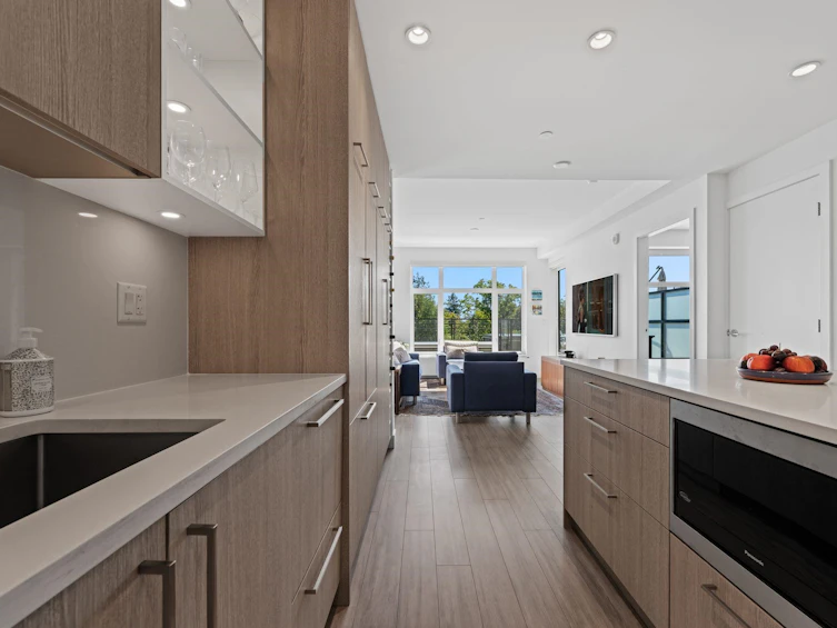 208-707 E 3 Street, North Vancouver, BC, V7L 1G8 - 11