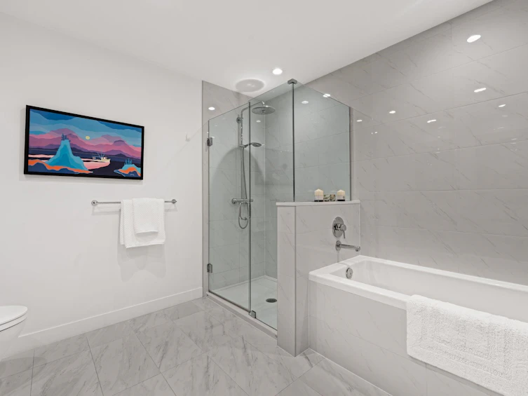 208-707 E 3 Street, North Vancouver, BC, V7L 1G8 - 24