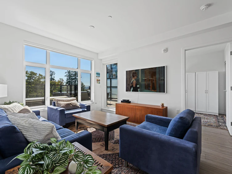 208-707 E 3 Street, North Vancouver, BC, V7L 1G8 - 14