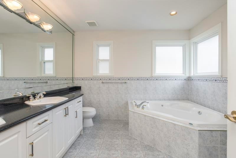 3648 Semlin Drive, Richmond, BC, V7C 5R6 - 30