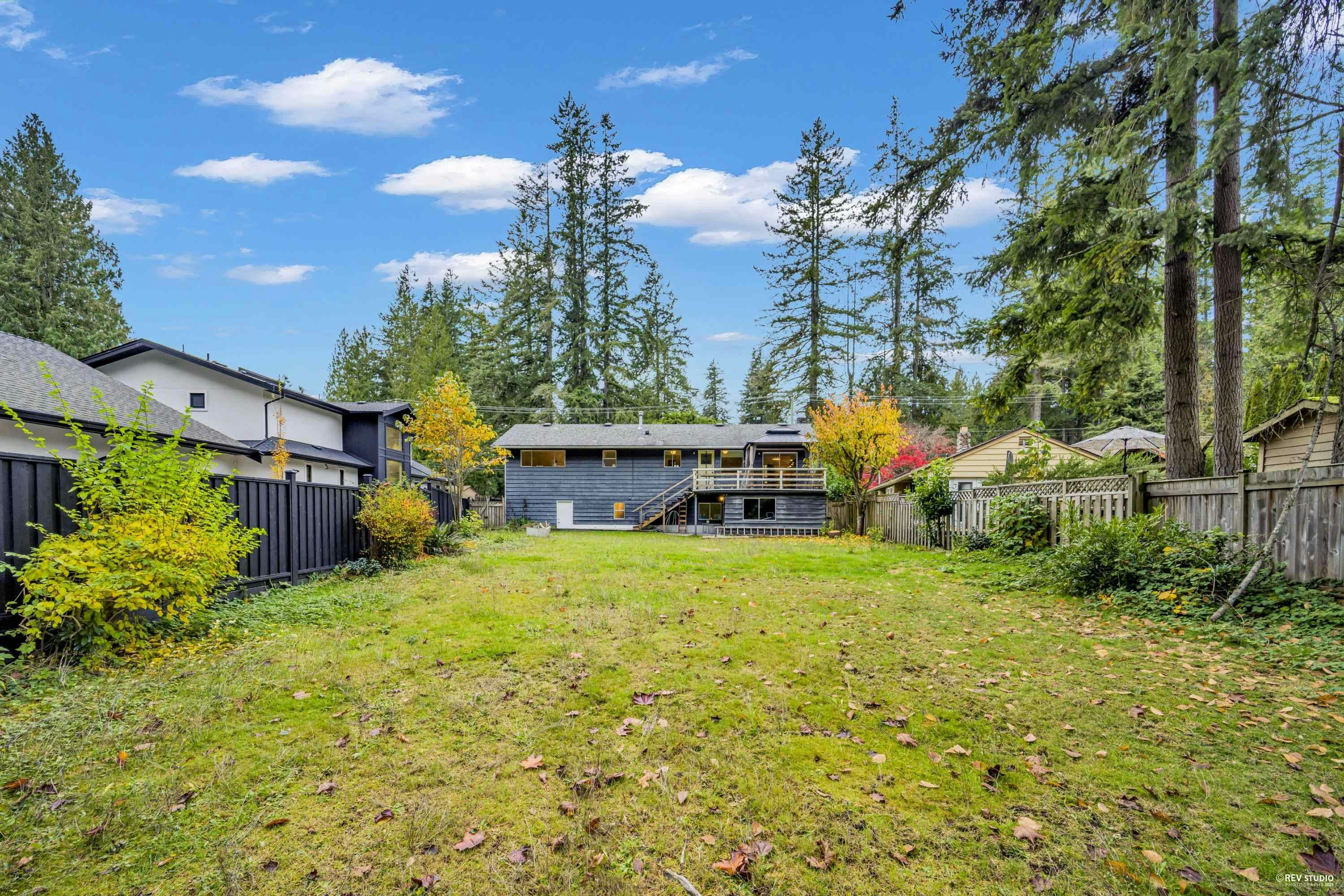 4578 Capilano Road, North Vancouver, BC, V7R 4K3
