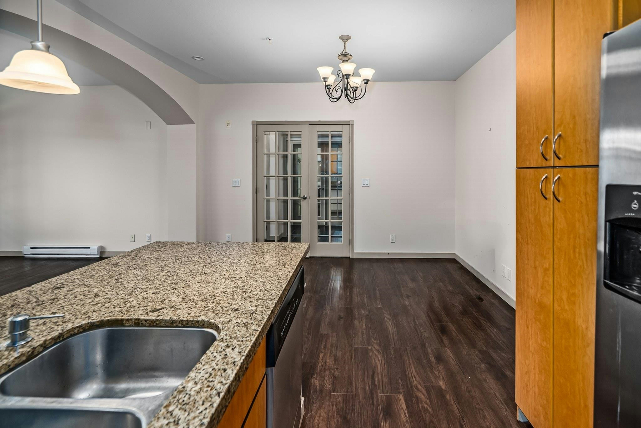 207-33485 South Fraser Way, Abbotsford, BC, V2S 8P9 - 21