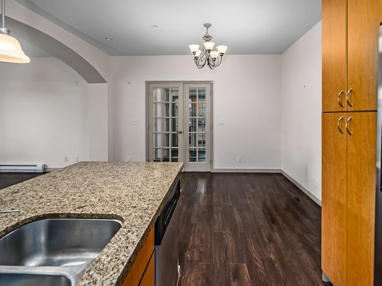 207-33485 South Fraser Way, Abbotsford, BC, V2S 8P9 - 21