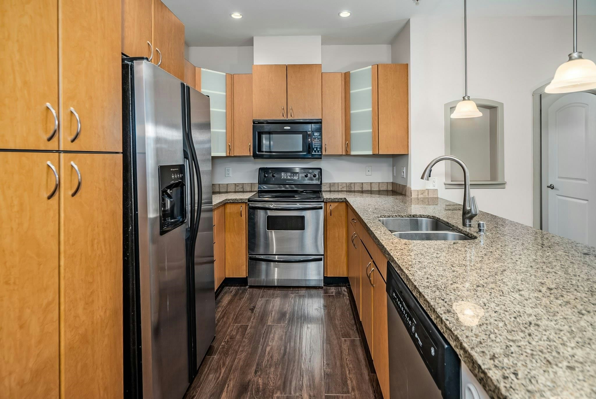 207-33485 South Fraser Way, Abbotsford, BC, V2S 8P9 - 17
