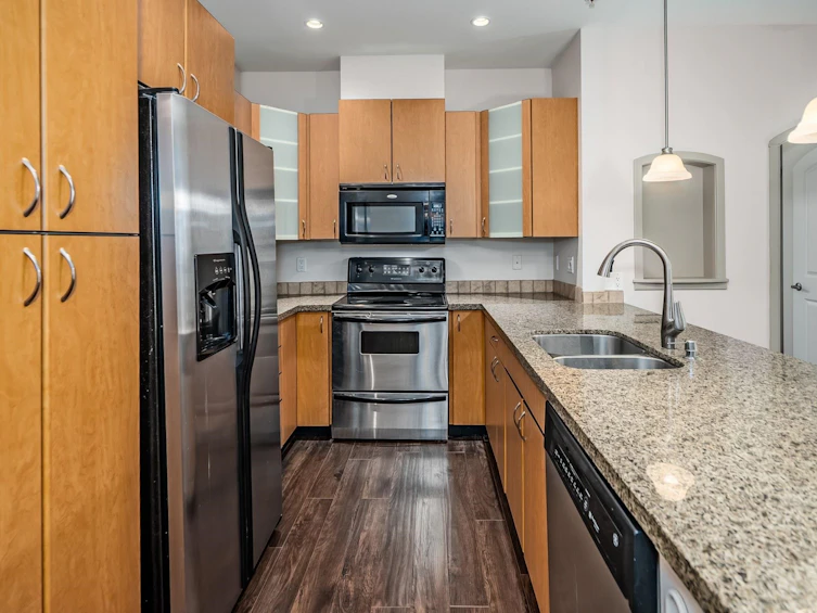 207-33485 South Fraser Way, Abbotsford, BC, V2S 8P9 - 17