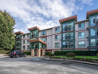 207-33485 South Fraser Way - 3