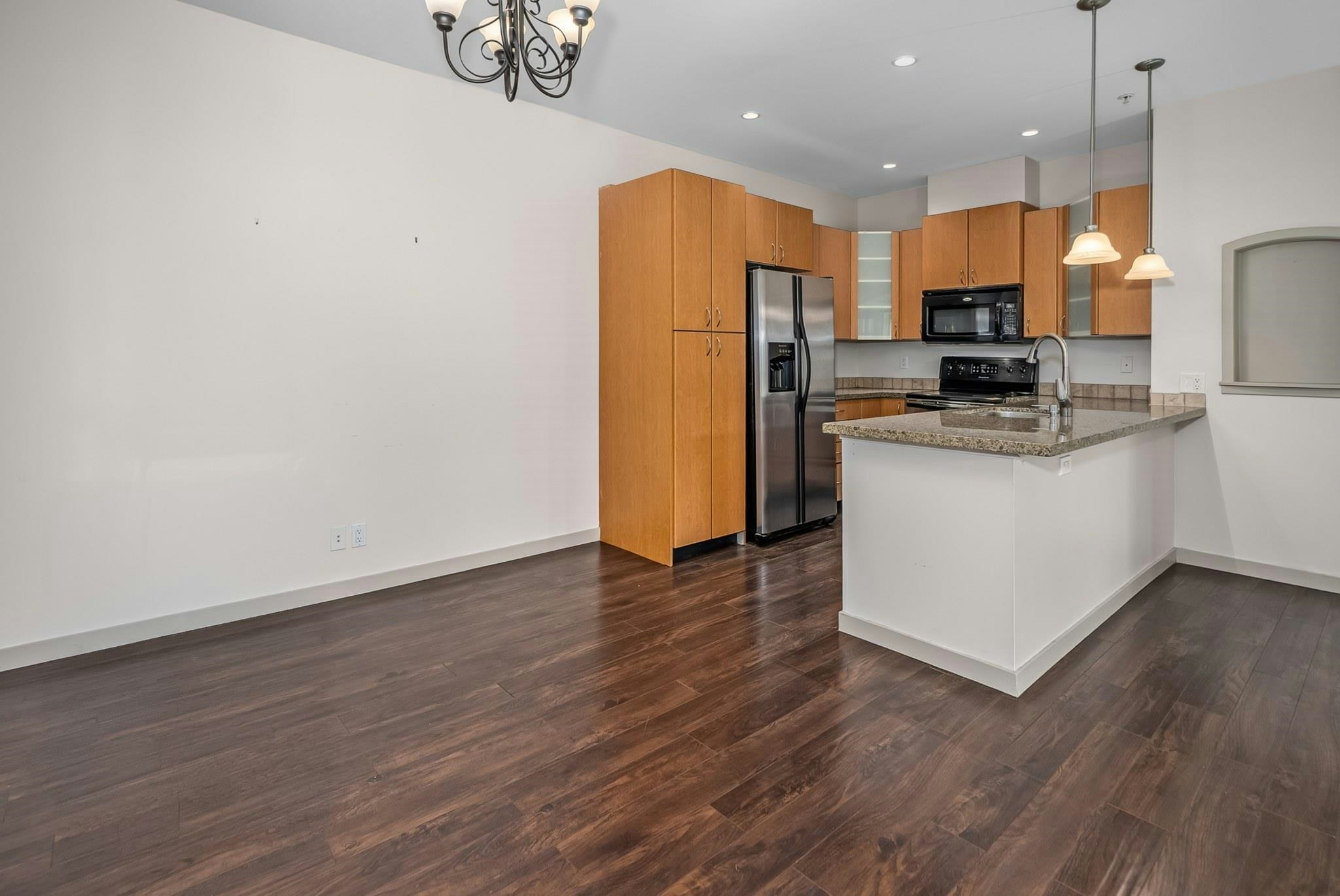 207-33485 South Fraser Way, Abbotsford, BC, V2S 8P9 - 13