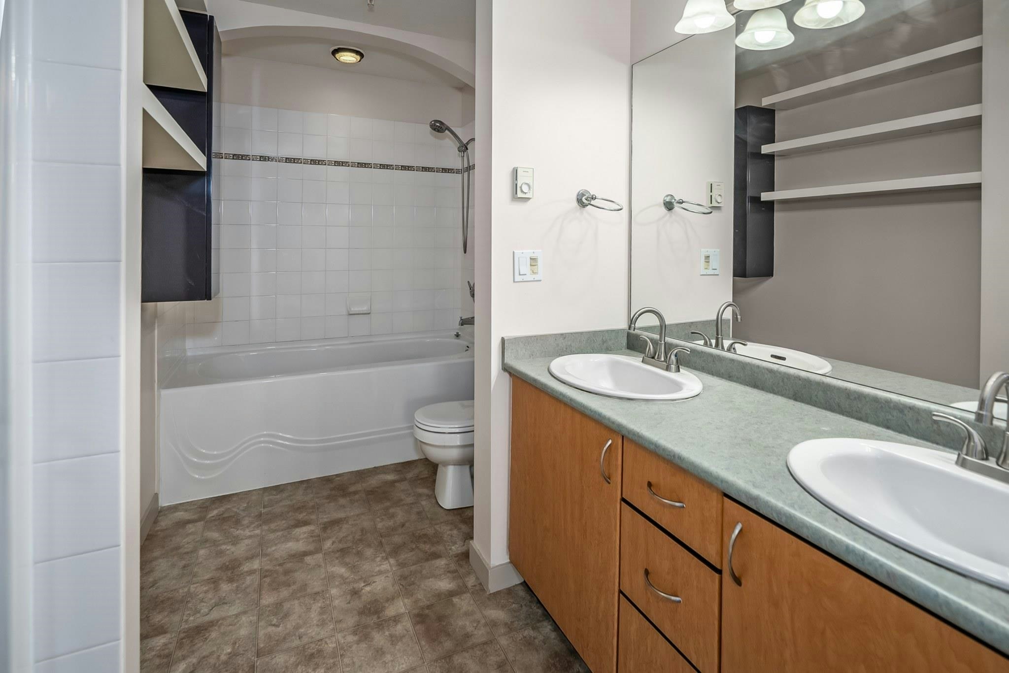 207-33485 South Fraser Way, Abbotsford, BC, V2S 8P9 - 34