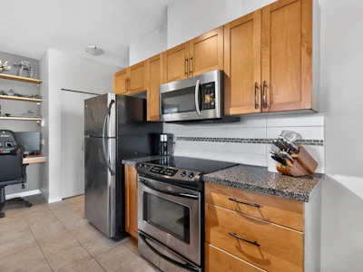 201-11950 Harris Road - 5