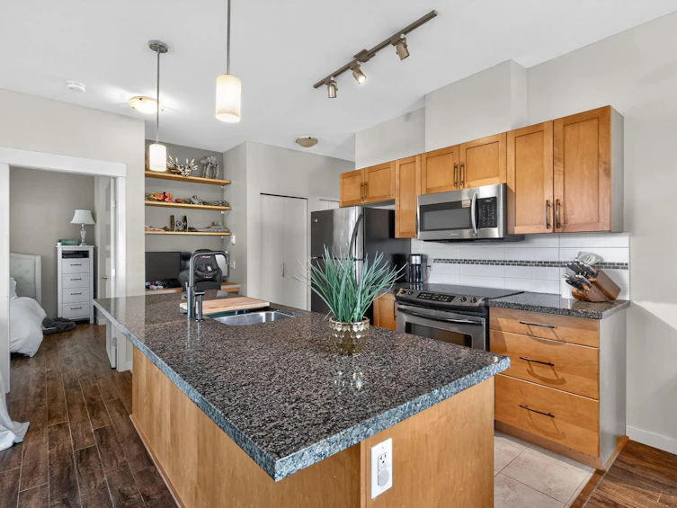 201-11950 Harris Road, Pitt Meadows, BC, V3Y 0B7 - 7