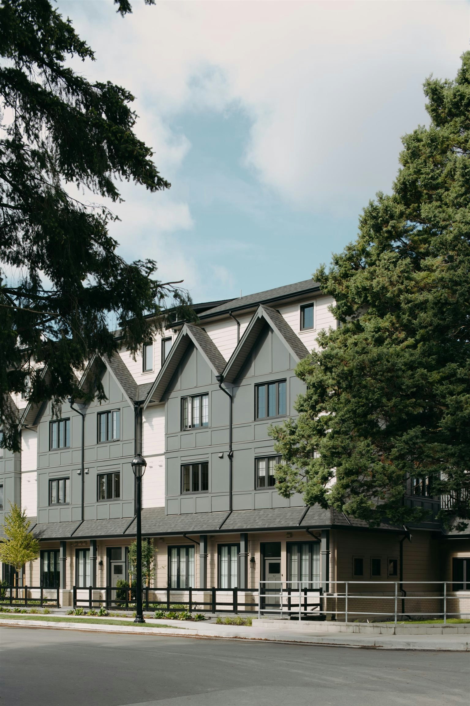 108-8800 Spires Road - 4