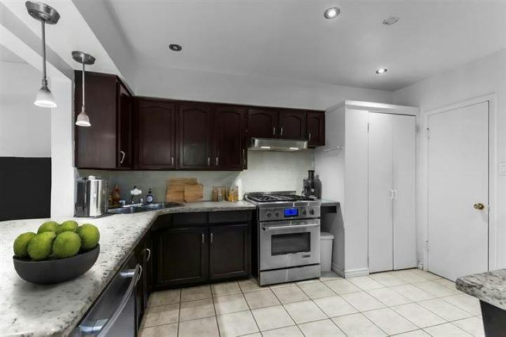 410 Hadden Drive, West Vancouver, BC, V7S 1E9 - 10