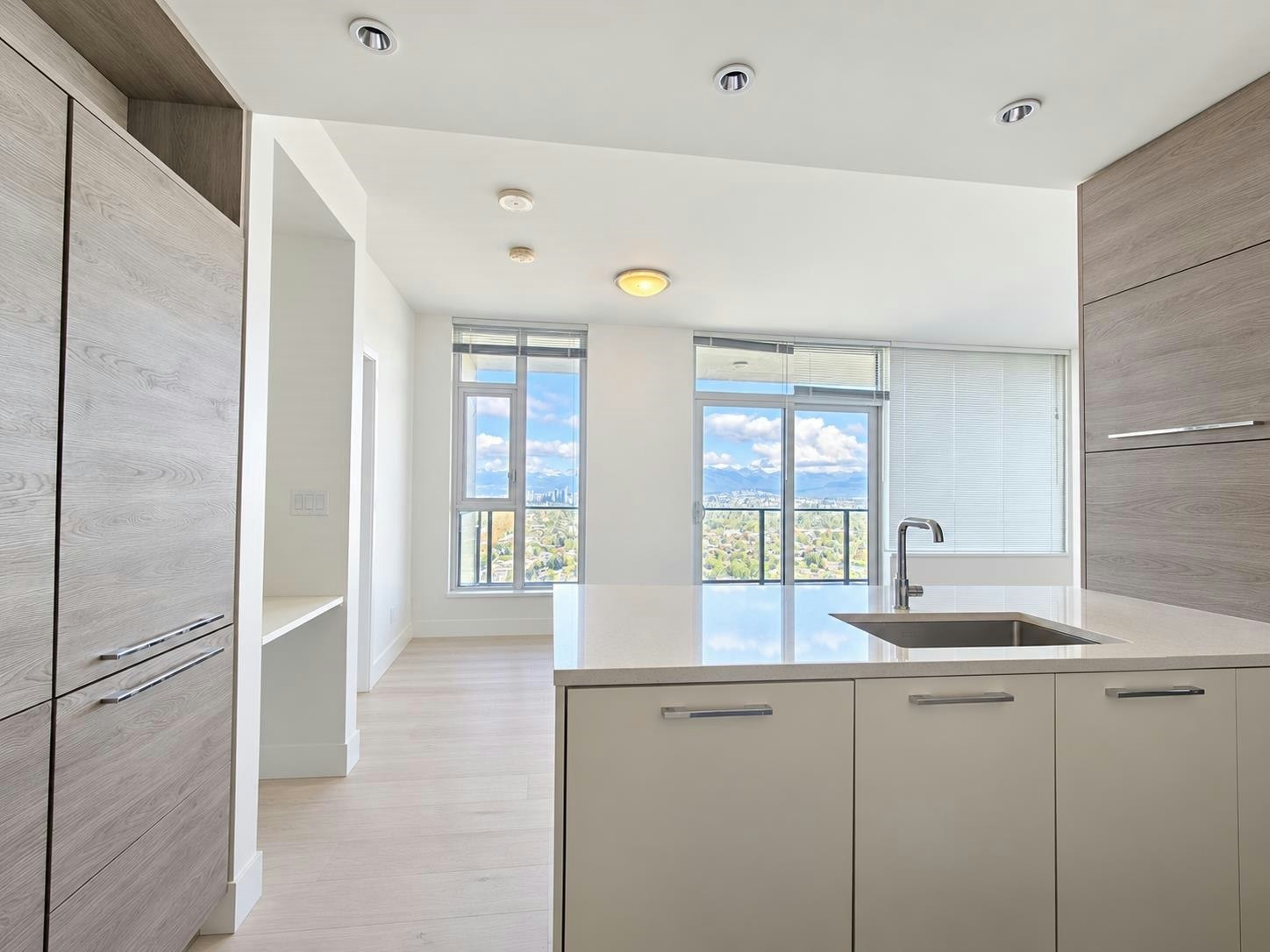 2005-7303 Noble Lane, Burnaby, BC, V3N 0H2 - 8