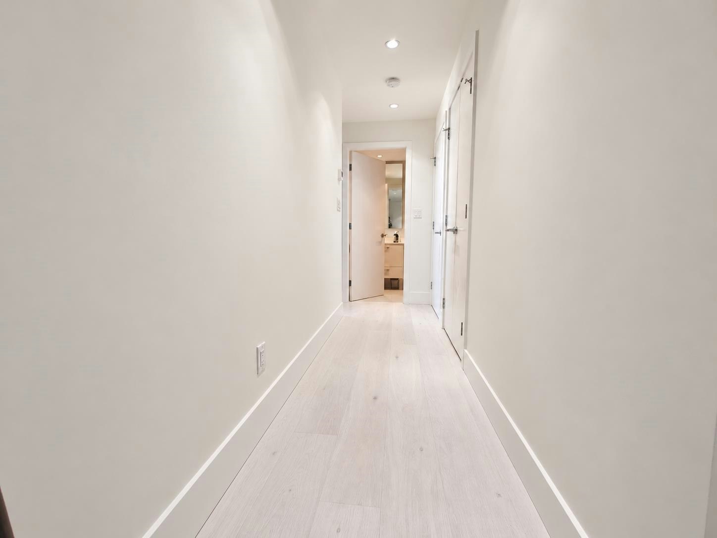 2005-7303 Noble Lane, Burnaby, BC, V3N 0H2 - 2
