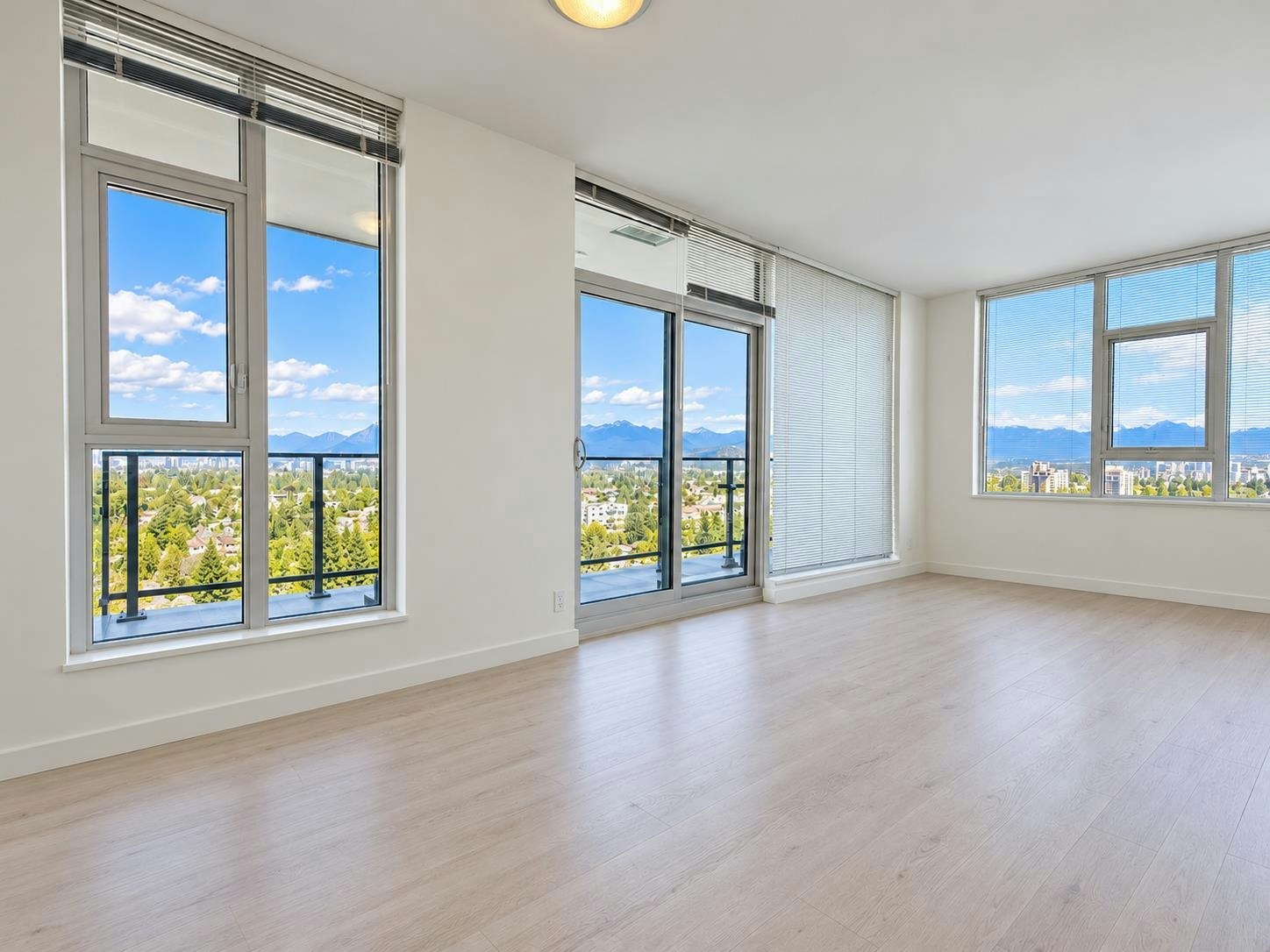 2005-7303 Noble Lane, Burnaby, BC, V3N 0H2 - 5