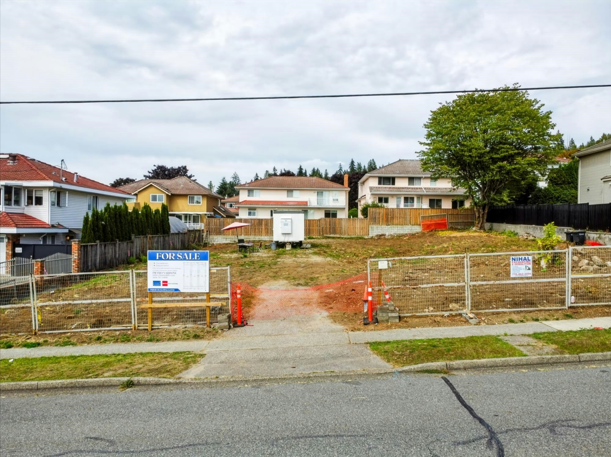 7345 Curtis Street, Burnaby, BC, V5A 1K4
