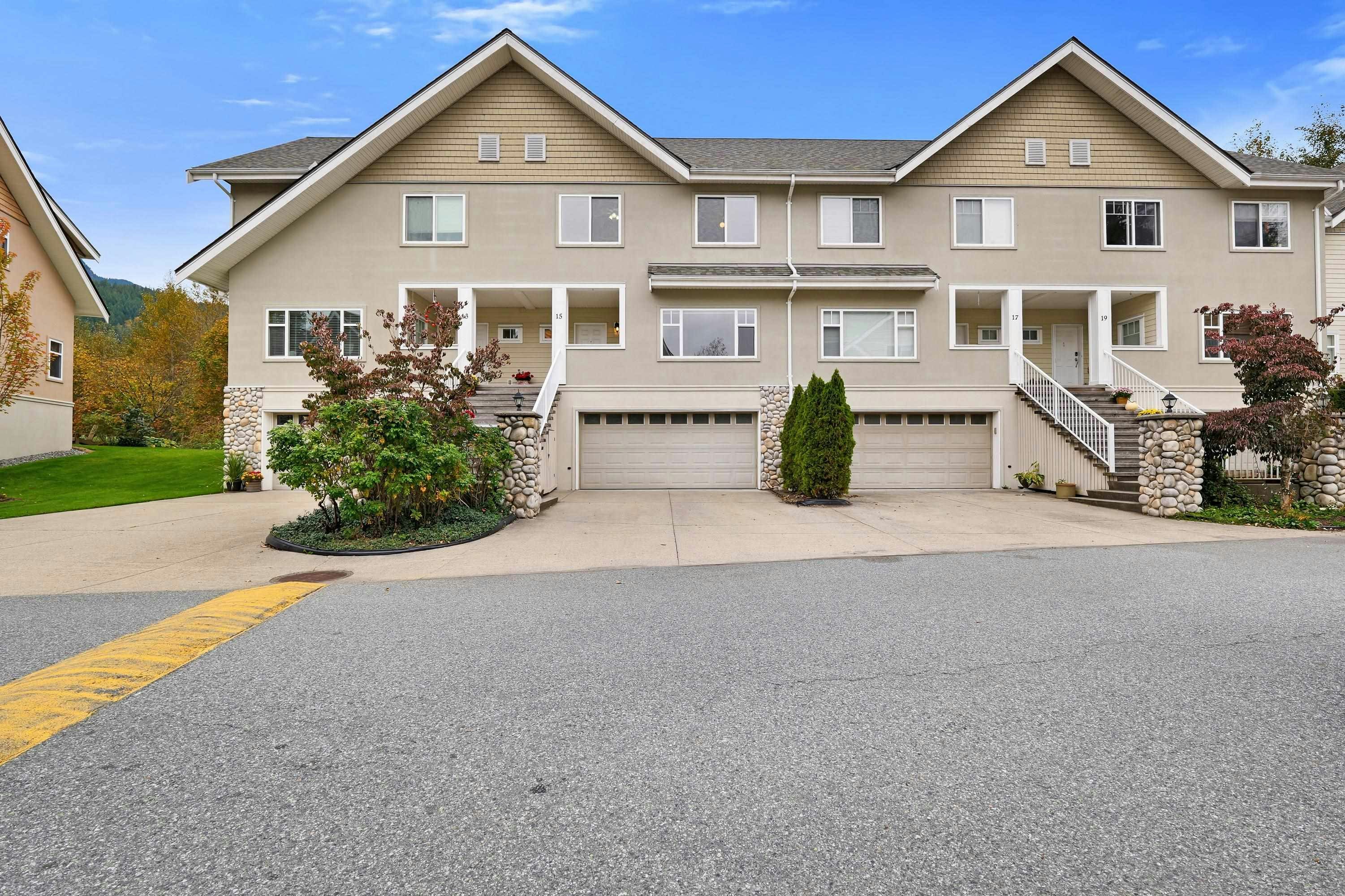 15-1200 Edgewater Drive, Squamish, BC, V8B 0E7